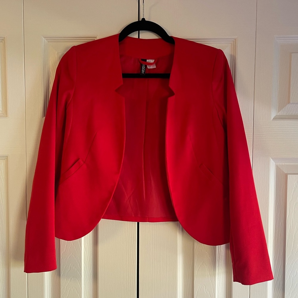 H&M red cropped blazer! Brand new condition! Size 2